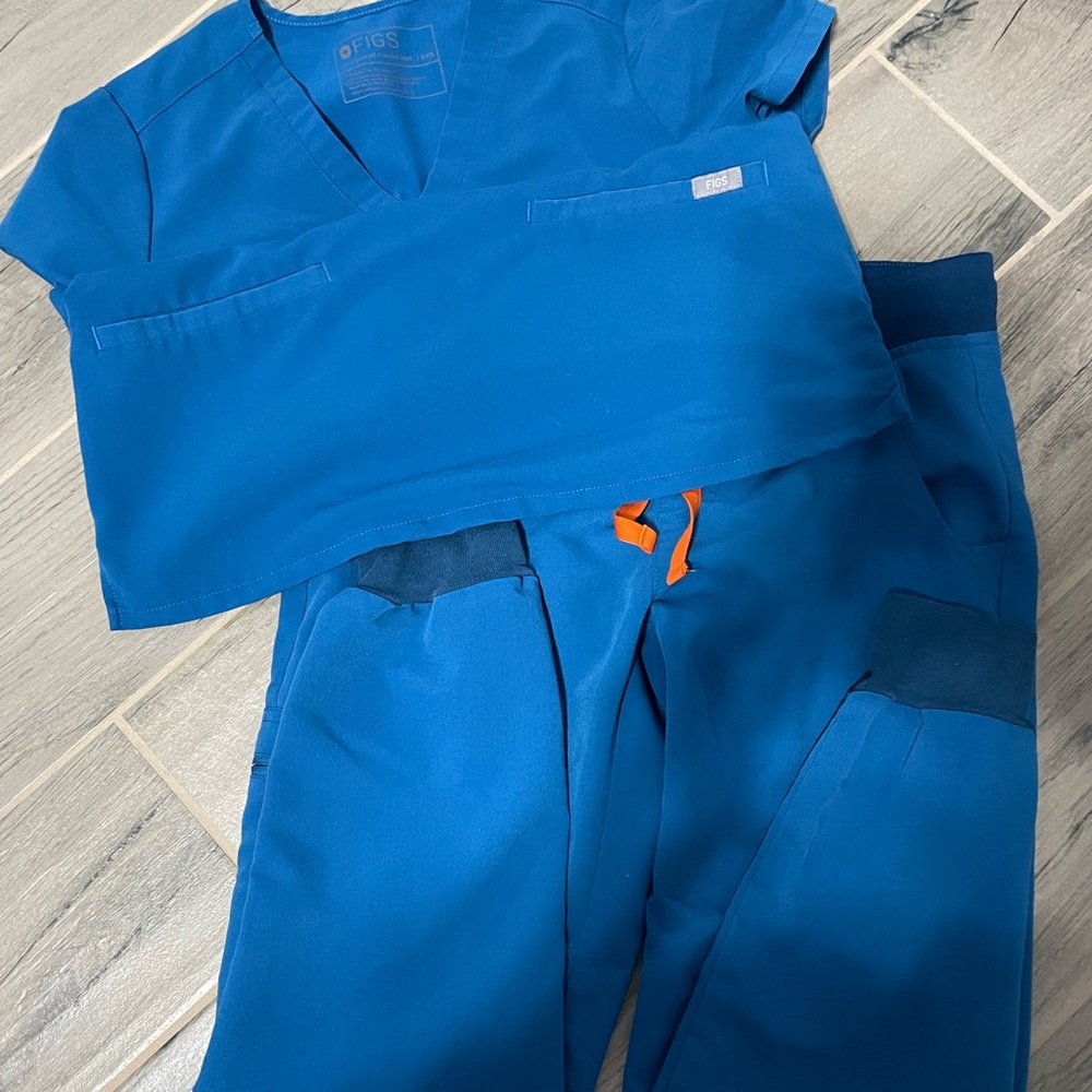 Limited edition Alps Blue Figs Scrubs